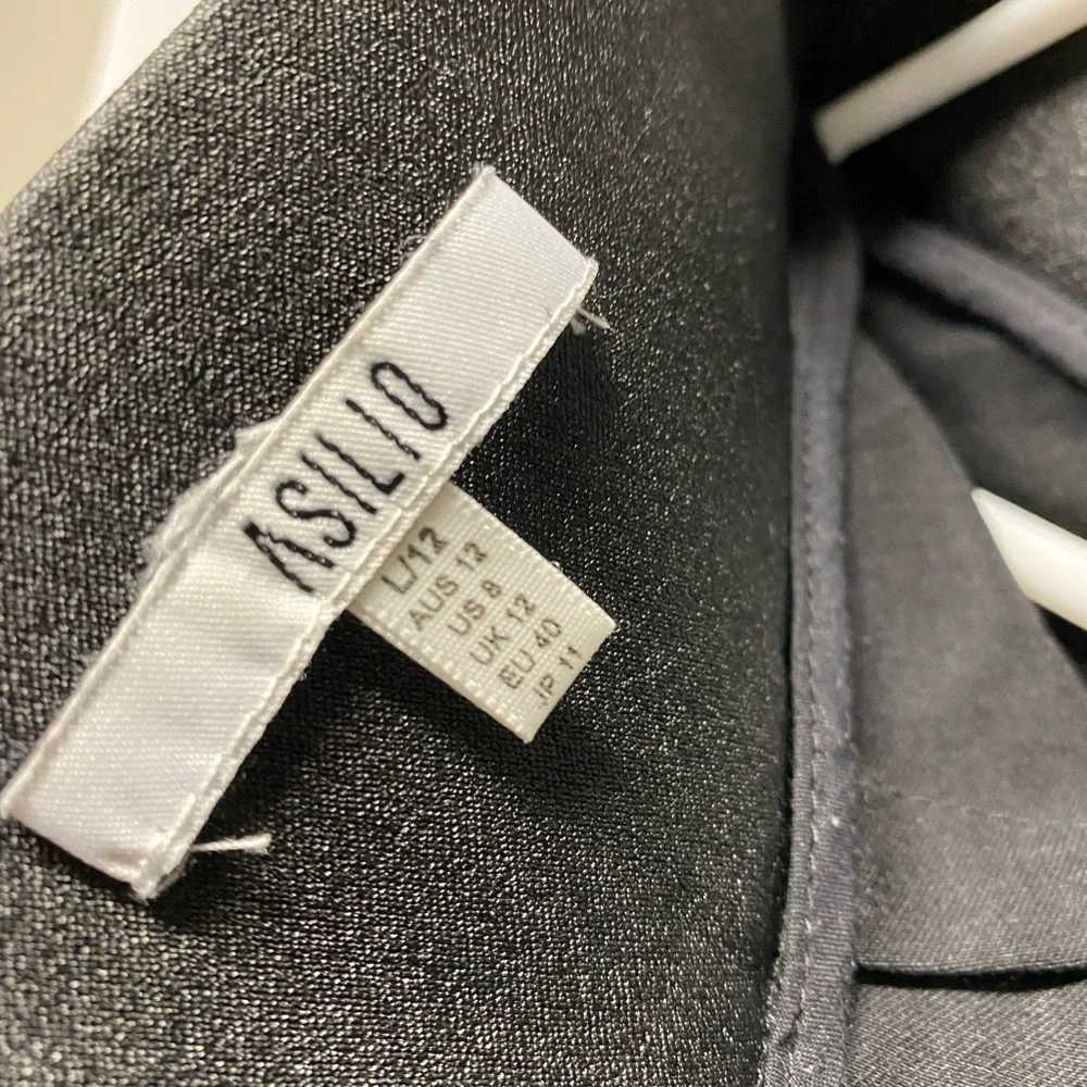 Asilio Black Garment - Picture 8 of 9